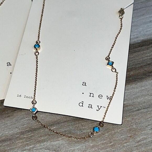 Necklace And Bracelet Set Gold Tone With Turquoise Colored Bead NWT - Picture 3 of 5